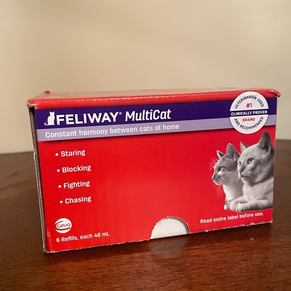 MultiCat Diffuser Refills - Red - Picture 3 of 10